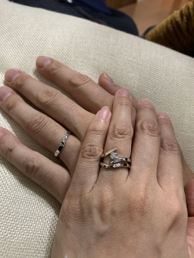 婚約指輪と結婚指輪が綺麗に合うように作ってもらい大満足です。