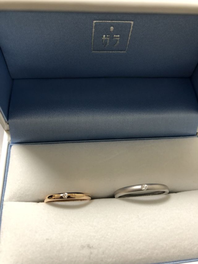 一粒ダイヤのシンプルなデザインにしました