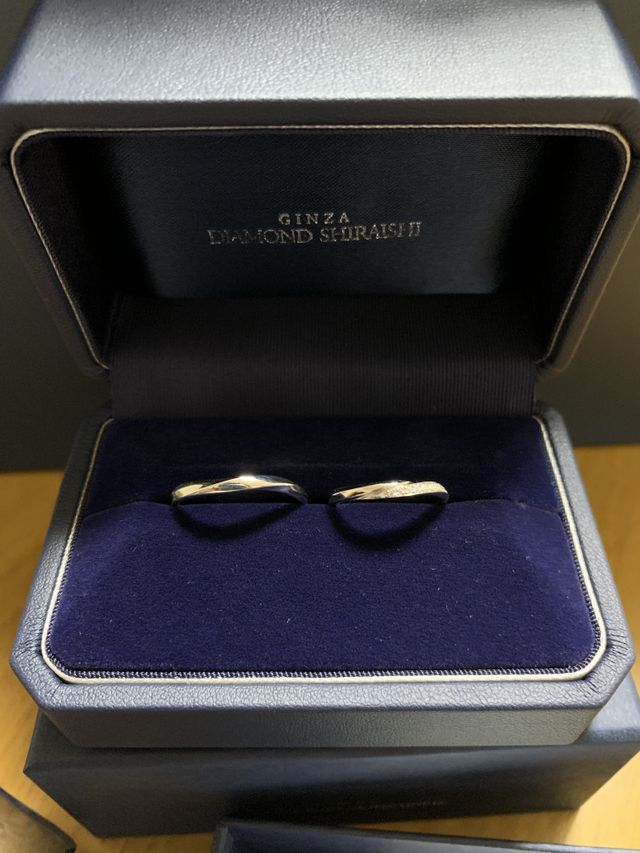 ウェーブ状のものにしたくてこのデザインにしました。