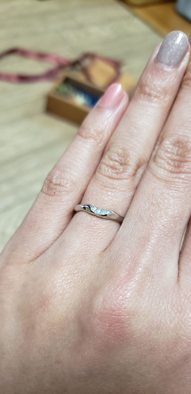 柔らかいウエーブ　バランスの良いゆがみがやさしい印象