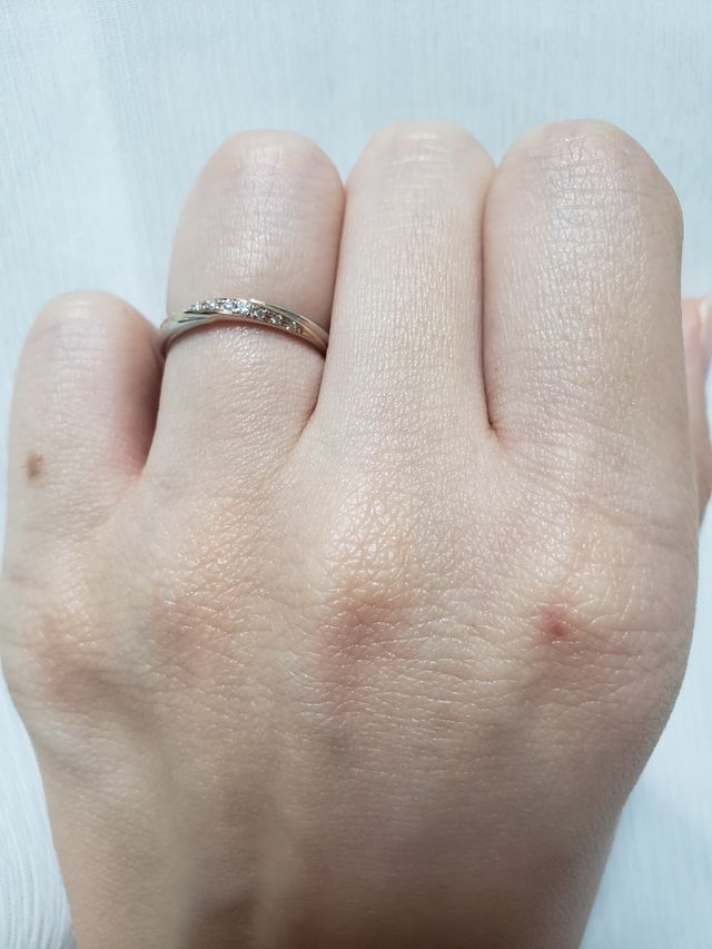 イエローゴールドの肌馴染みが良いです