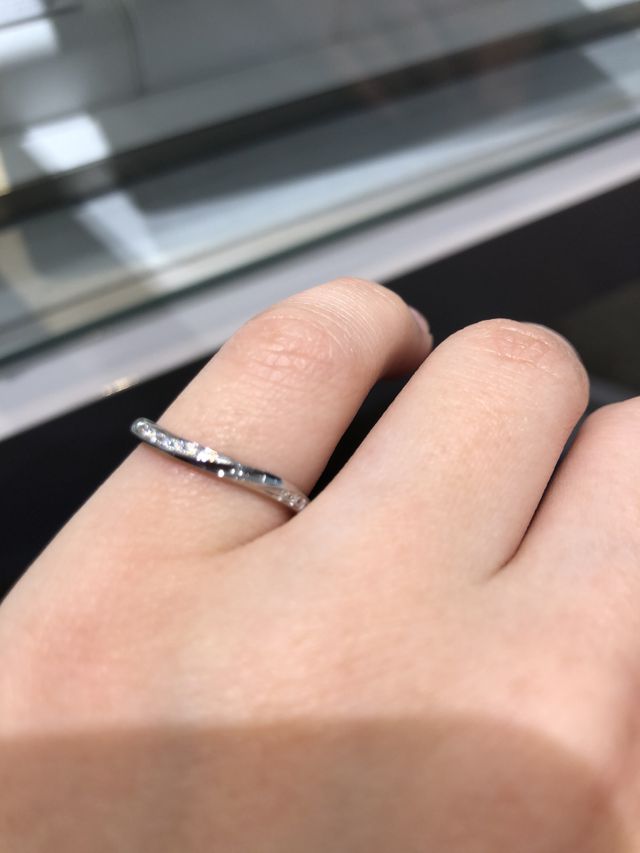 ダイヤモンドの輝きが素敵です