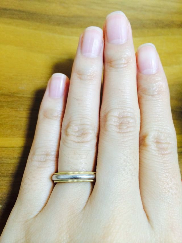 外側がk18YG、内側がプラチナのコンビリングです。