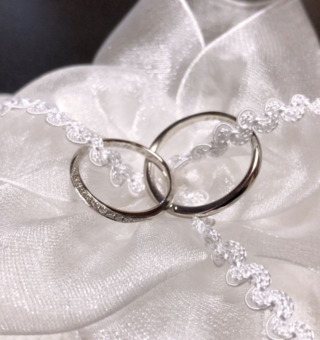 リングピローに置いて撮影したものです