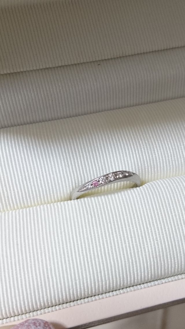 S字のマット加工ですが３年経ち削れてきてつやがでてきています