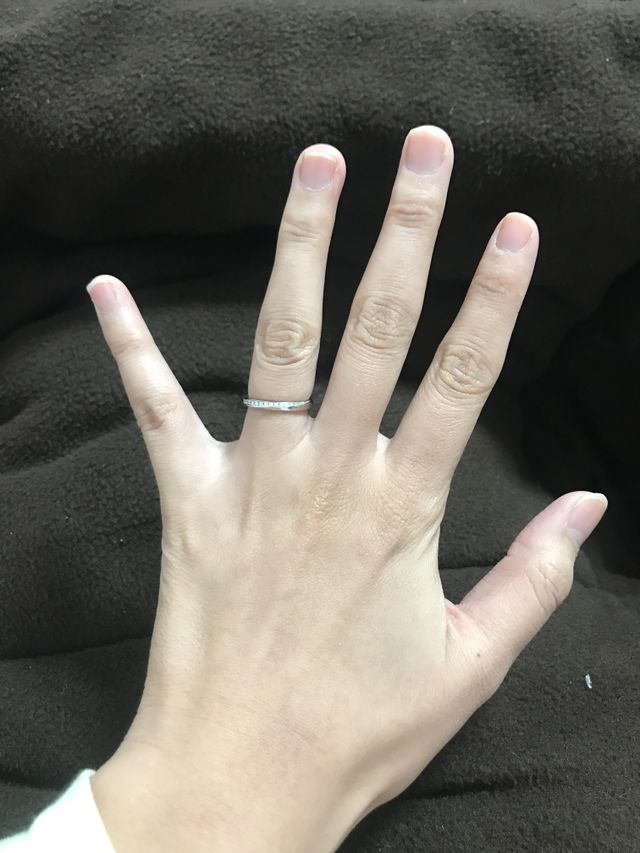 着ける向きによって輝きが違う