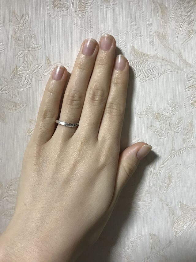 シルバーのシンプルな指輪です。