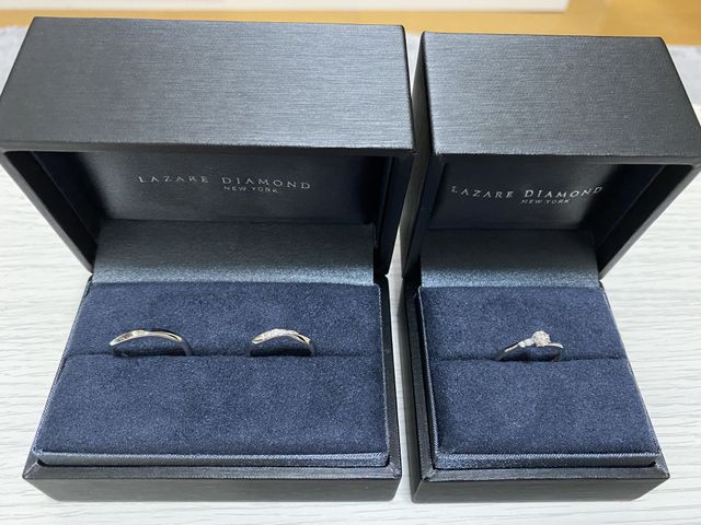 結婚指輪
婚約指輪