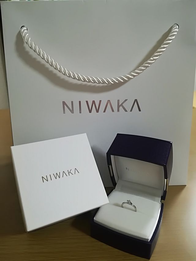 指輪を含め買ったときついてきたもの。