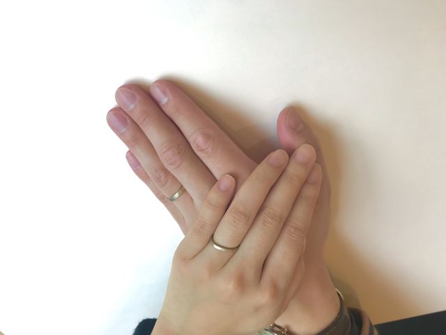 シャンパンゴールドの結婚指輪