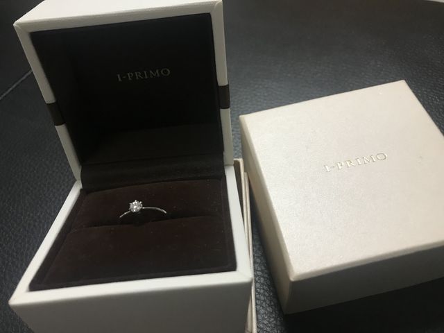 一粒ダイヤが際立ちます