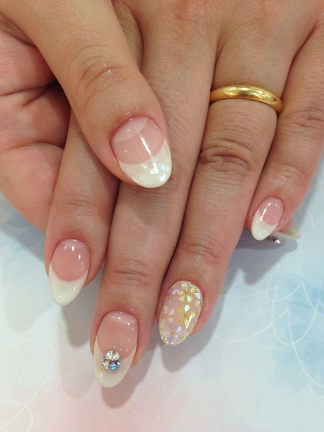 ウエディングネイルを施した時に、記念に…