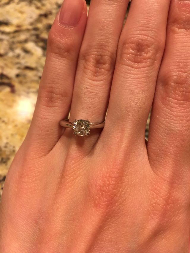 0.7カラットのダイヤです。