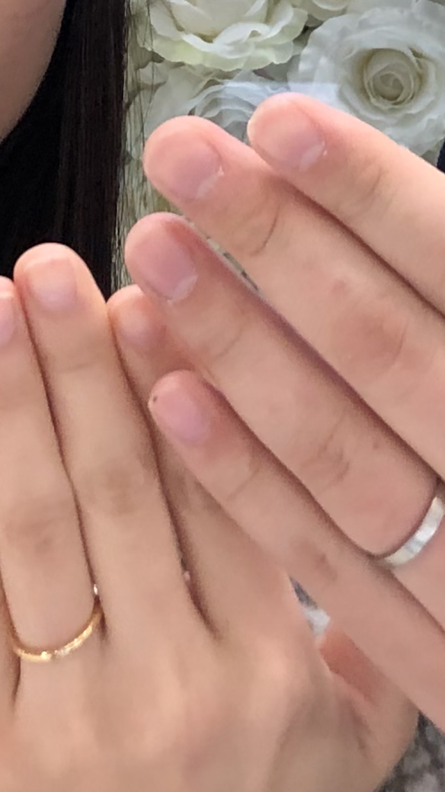 私と彼女の色や形は違うが各々が好きなものを選んだものです