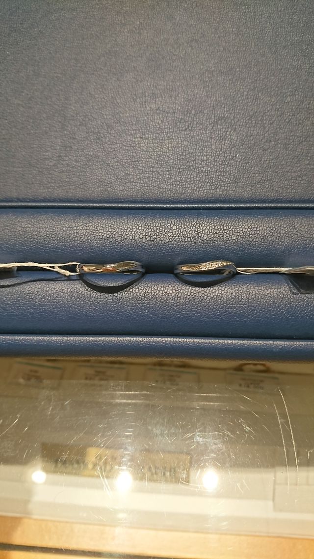 購入時にお店で撮った写真です