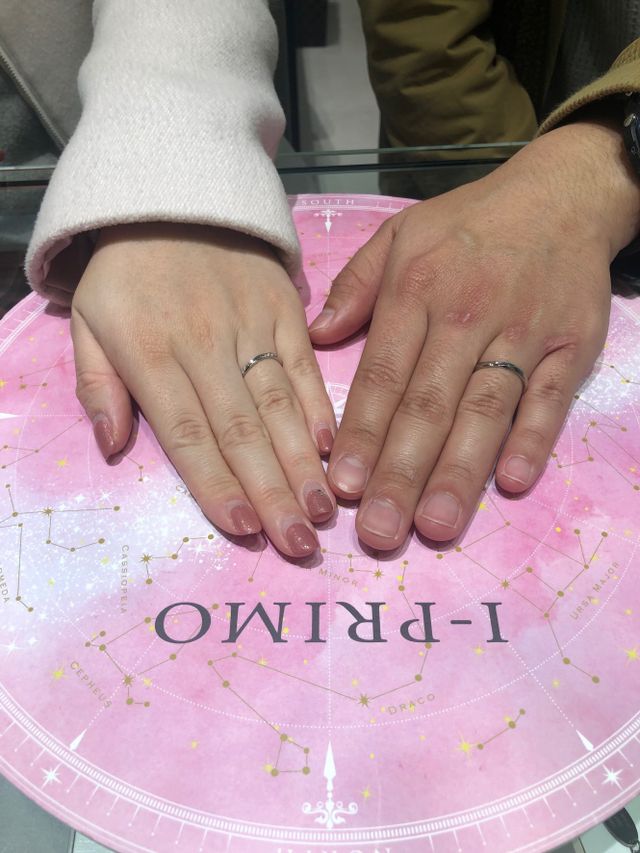 指輪は細身で着け心地が良いです。