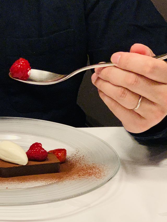 旦那さんは、艶消し加工です。付け心地も良く気に入ってます