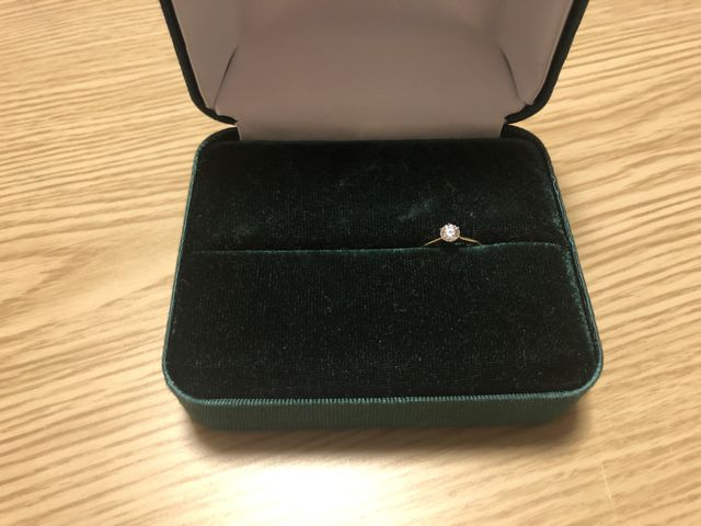 ゴールドがベースです