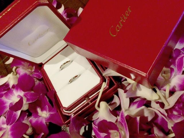 レッドボックスに入ったバレリーナ（結婚指輪）