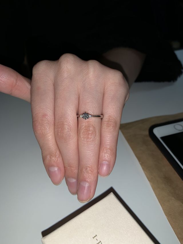 婚約指輪を渡した時です！