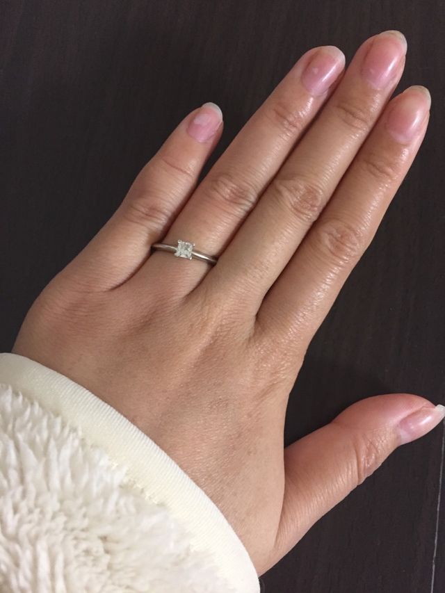プリンセスカットのシンプルなデザインが気に入っています。