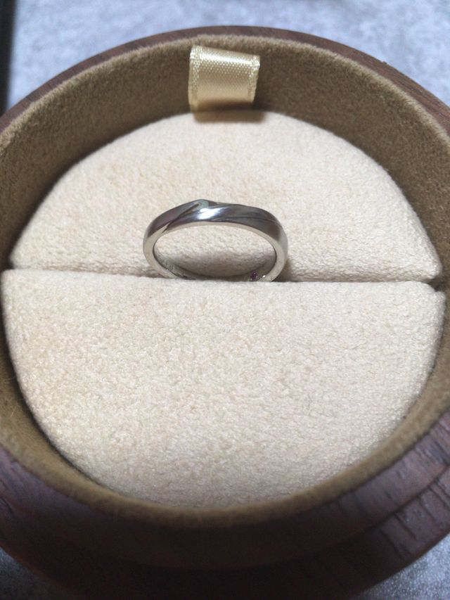 刻印を入れた結婚指輪