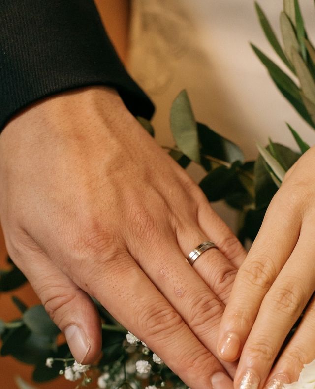 結婚式の時や写真です