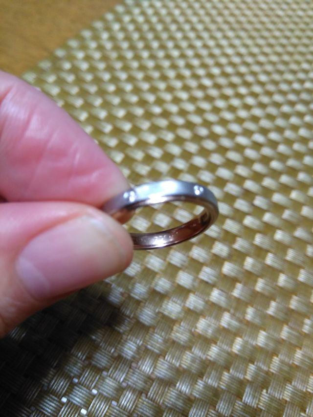 裏がゴールドのコンビが希望でした。女性にはダイヤつきです
