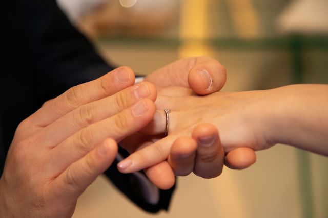 ダイアモンドは母の婚約指輪のリメイクです