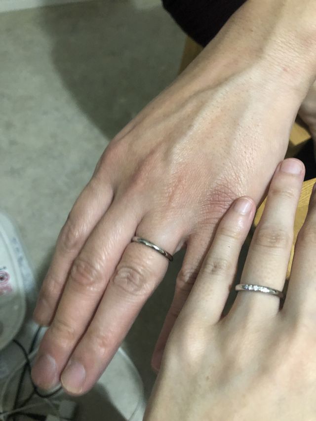 シンプルなデザインで主張し過ぎない感じが凄くお気に入りです。