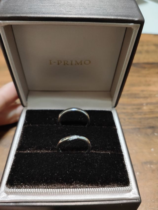 上が男性、下が女性です。