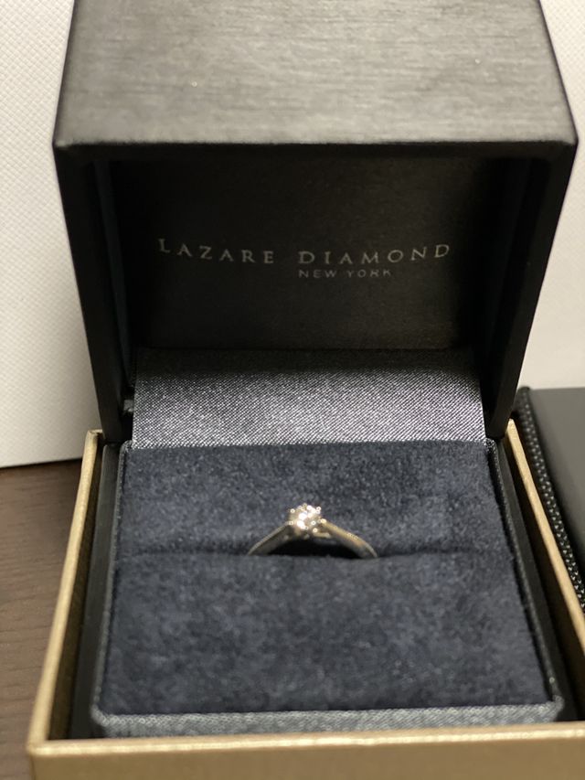 シックな箱に入れてもらいました。