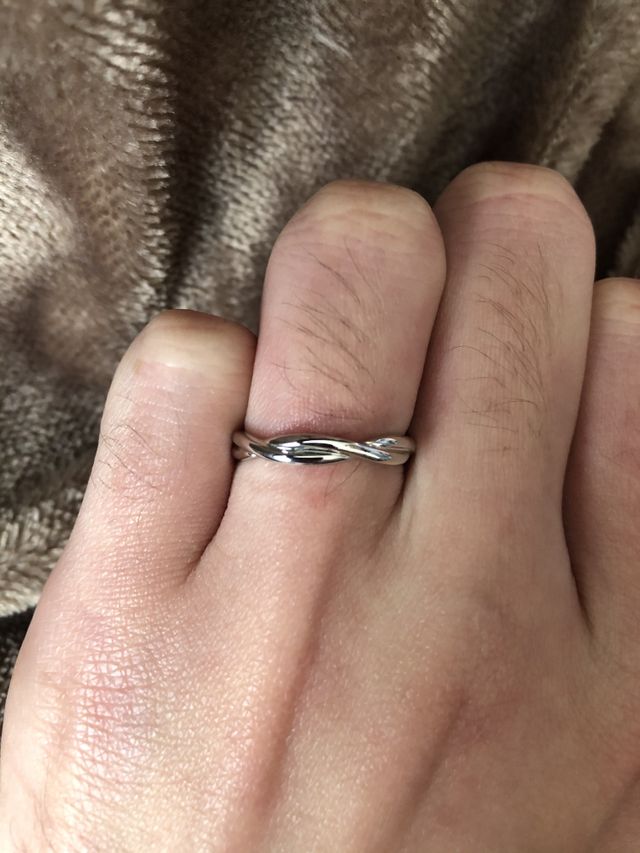 男性用の指輪。
