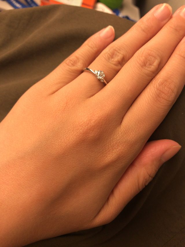 プロポーズの帰り道の新幹線内で。嬉しくなってパシャリ！