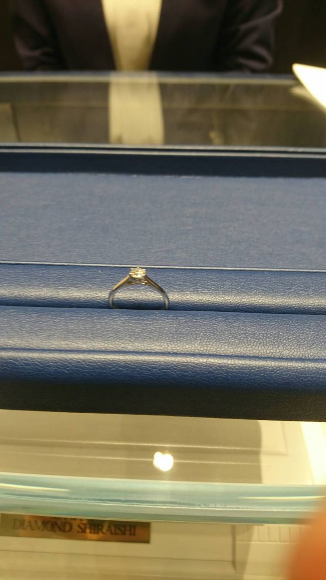 エバーアフター という指輪です。