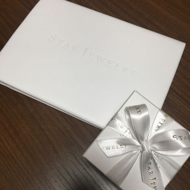 ダイヤモンドの品質証明証もついてきます