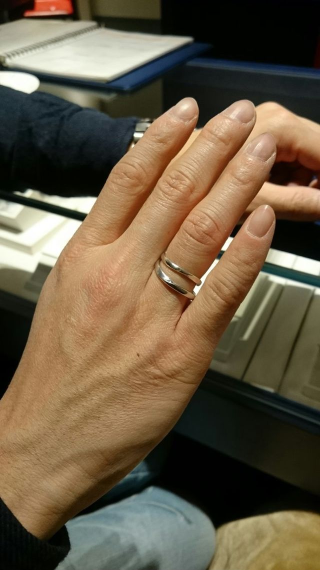 上側のものを購入しました