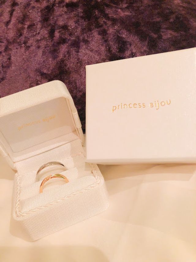 完成した指輪を受け取りに行った日の写真です