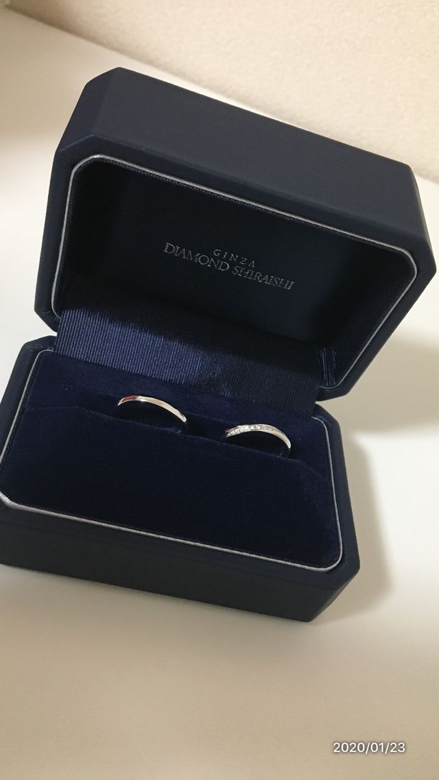 シンプルですが、しっかりキラキラしていてとても気に入りました