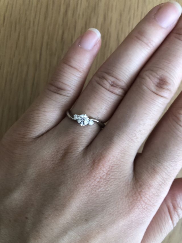 S字のリングフレームです。