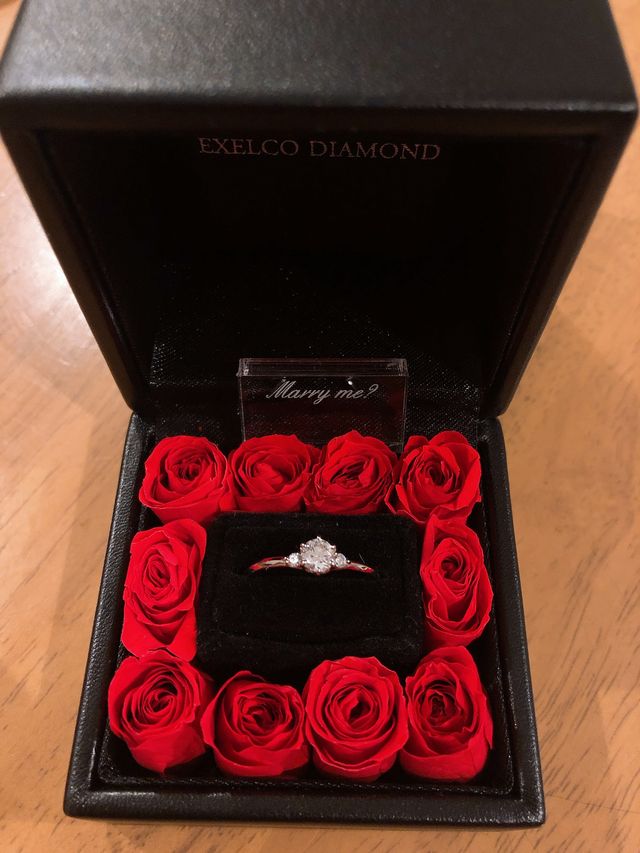 プロポーズ時に頂いたブリザードフラワーのケースです。