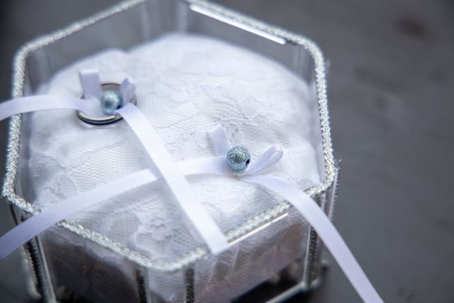 男性用はブルーです。