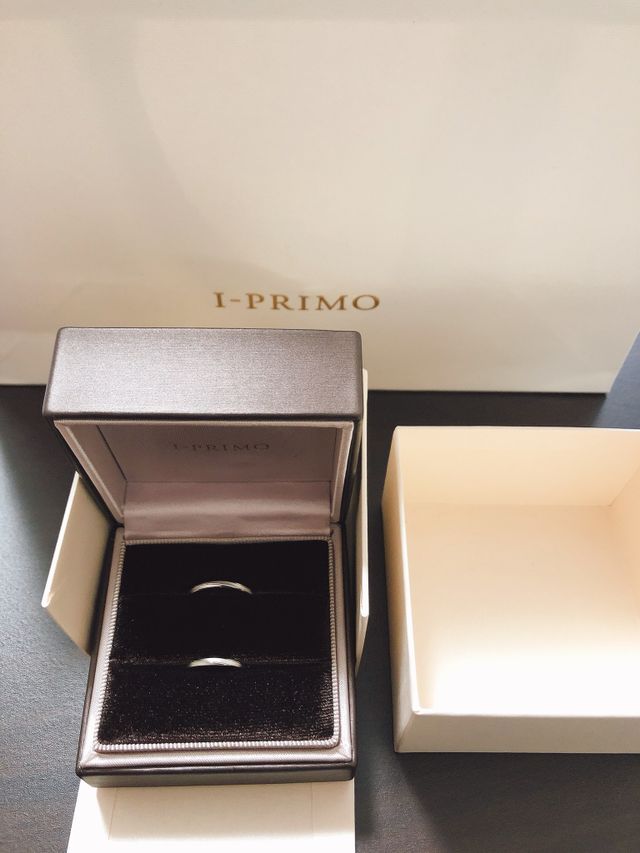 素敵なケースに入っています。ラッピングもして頂けます。