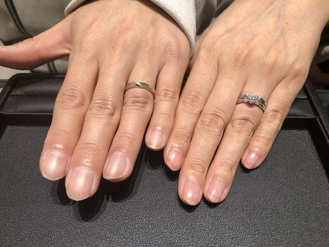 エンゲージとマリッジ重ね付け。