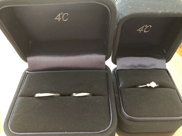 結婚指輪と婚約指輪の両方をまとめて購入しました。

