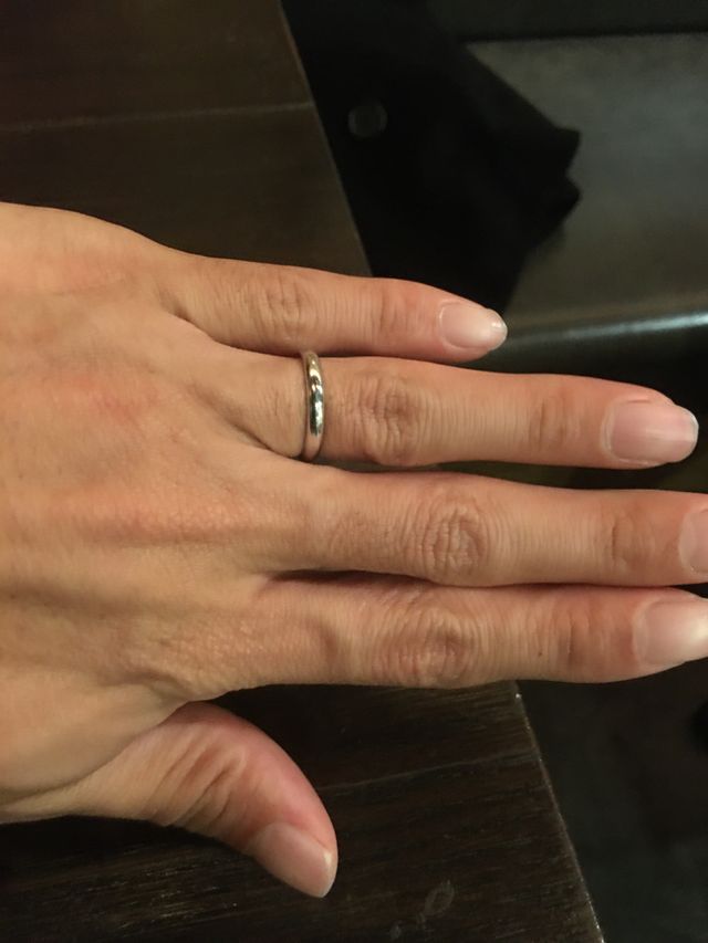 シンプルなストレートラインの指輪です！