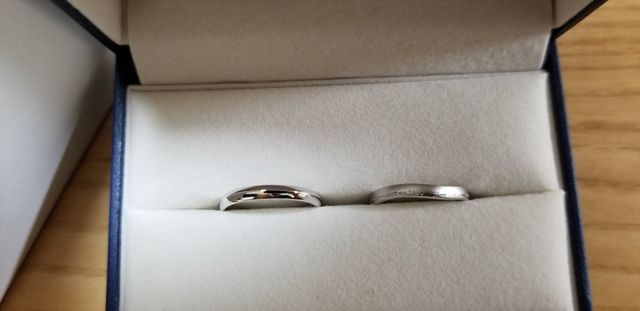 お互いシンプル＆好みな感じにしてもらいました。