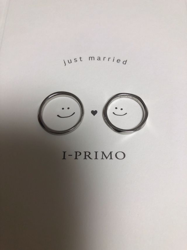 左は旦那さんのリングで、プシュケーの11号です。