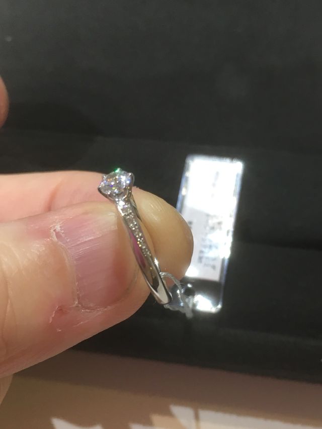 ハーフエタニティ