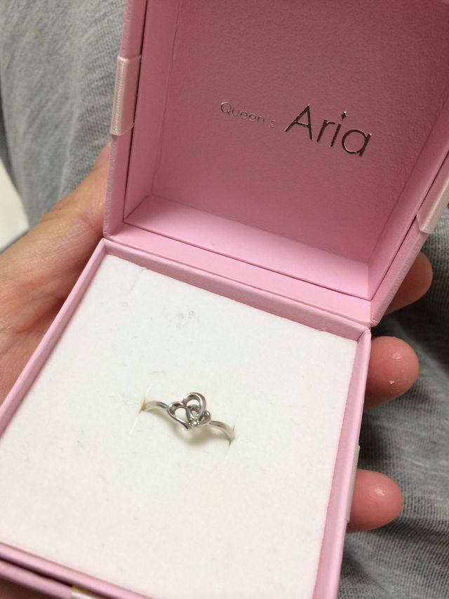 ハートモチーフにダイアモンドのデザイン